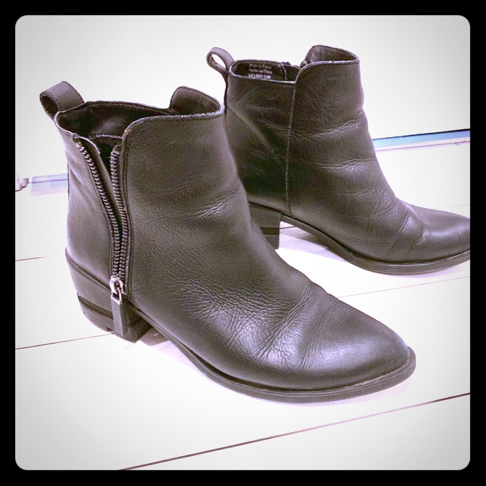 Aldo black leather Moto boots with faux fur lining